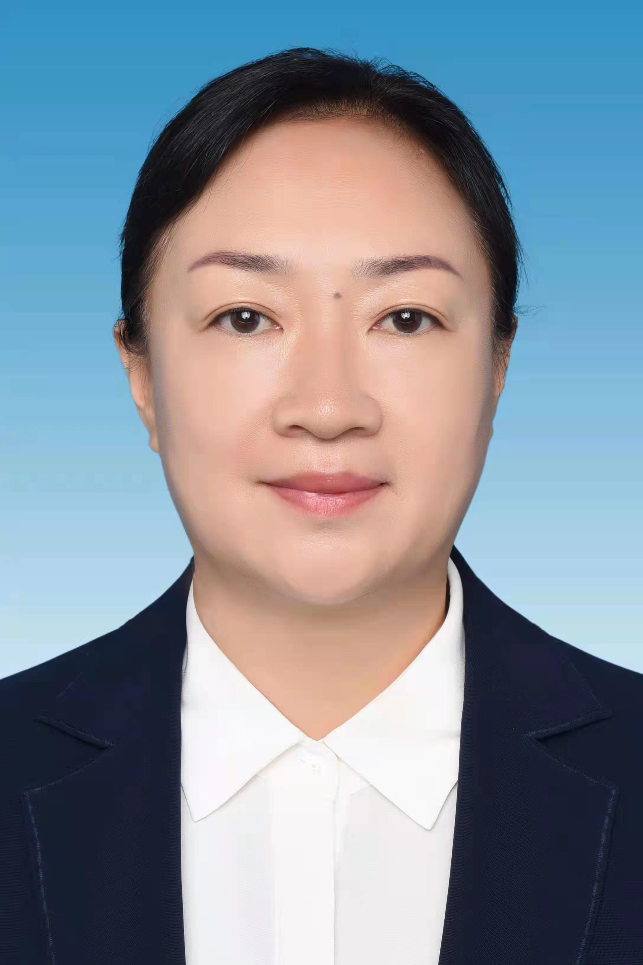 安阳市政府副市长,党组成员领导简介申乐民,女,汉族,1969年1月生,大学